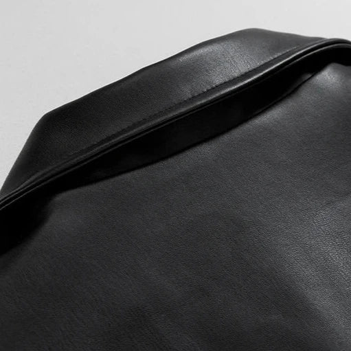 Oversized leather bomber jacket, detail of the cuffs