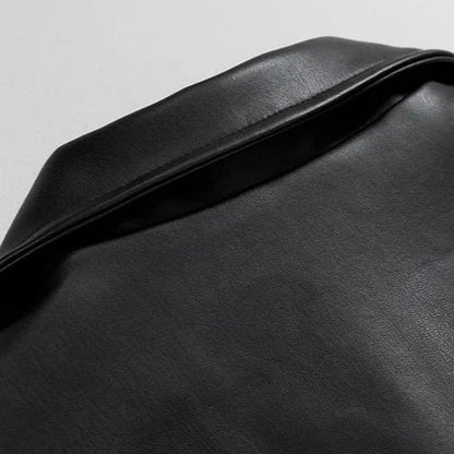 Oversized leather bomber jacket, detail of the cuffs