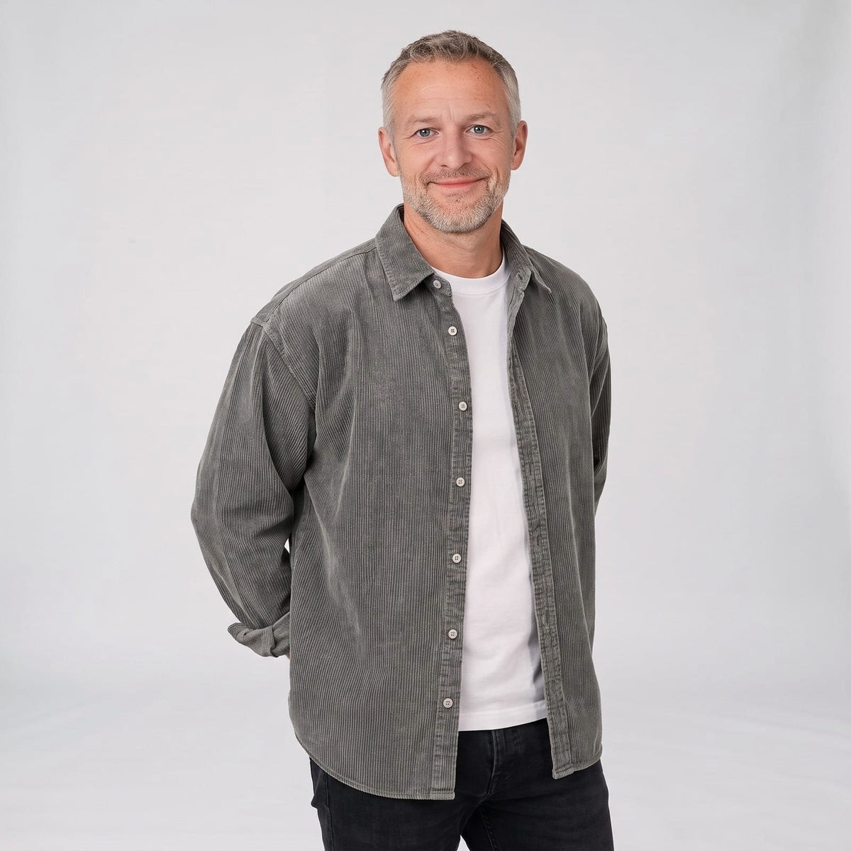 Grey corduroy overshirt with pointed collar and button front